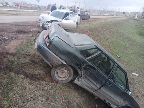       В Октябрьском районе произошло столкновение автомобилей 