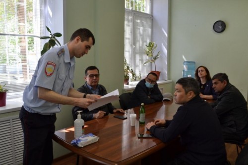 В Оренбурге сотрудники полиции и член Общественного совета встретились с представителями национально-культурных общественных организаций