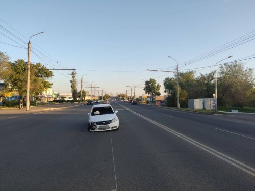 В Оренбурге полицейские устанавливают обстоятельства дорожного происшествия с тремя пострадавшими