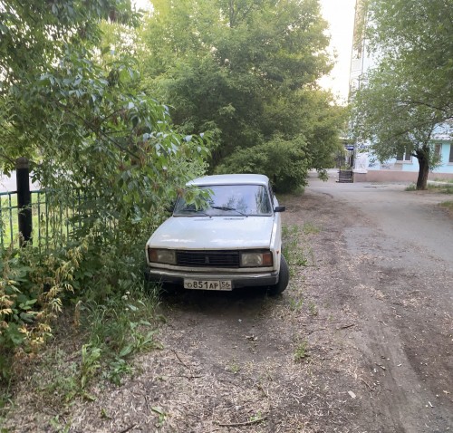 Новоорские полицейские задержали преступников, совершивших угон автомобиля у местного жителя