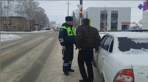 Инспекторы ДПС провели профилактический рейд, направленный на профилактику ДТП с участием юных пассажиров