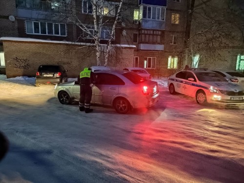 В Бугуруслане полицейские проверили водителей на соблюдение правил перевозки юных пассажиров