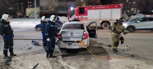 В Оренбурге полицейские устанавливают обстоятельства смертельного ДТП на улице Уральской