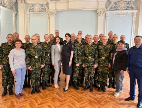 В Оренбурге на базе библиотеки имени Н.К. Крупской проведена познавательно-интеллектуальная деловая игра