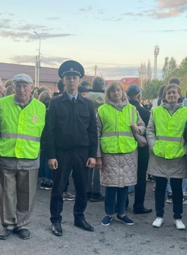 Бузулукские полицейские совместно с представителями общественного совета приняли участие в акции «Свеча памяти».