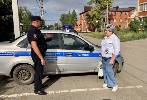 В Саракташе в рамках акции «Гражданский мониторинг» общественница посетила отделение ГИБДД