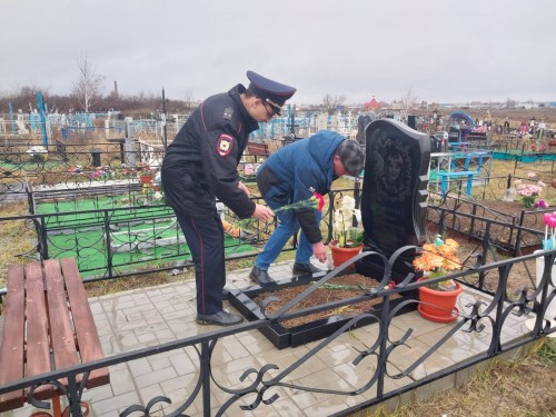 8 ноября в России отмечается День памяти погибших при выполнении служебных обязанностей