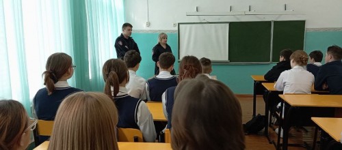 Инспекторы ОДН проводят профилактические беседы со школьниками города и района