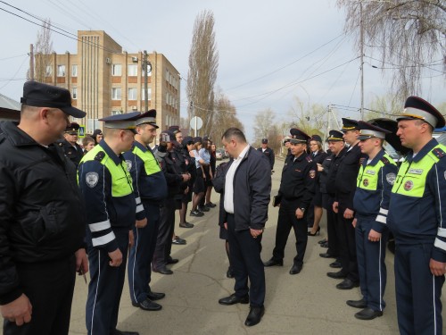 В МО МВД России «Бузулукский» проведен строевой смотр, а также был проверен служебный автотранспорт перед эксплуатацией в весенне-летний период