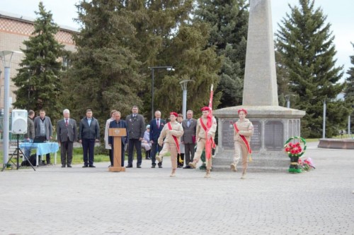 В память о великом подвиге нашего народа начальник ОП № 1 (дислокация с. Грачевка) МО МВД России «Бузулукский» принял участие в торжественном мероприятие "Спасибо деду за Победу!".