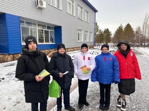 Сотрудники ГИБДД Октябрьского района призывают участников дорожного движения к ВНИМАНИЮ на дорогах